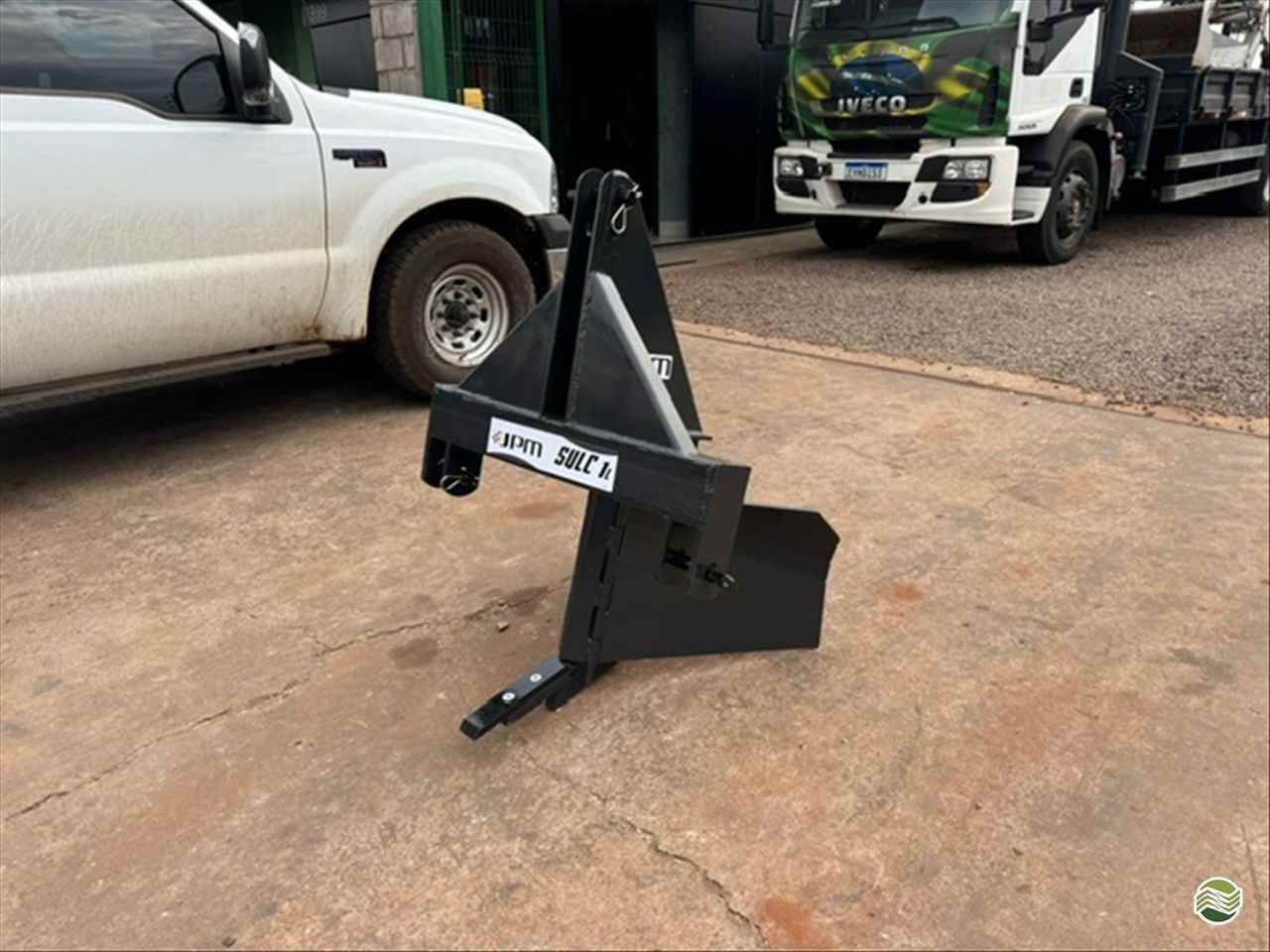IMPLEMENTOS AGRICOLAS SULCADOR 1 LINHA Cotramaq Tratores GOIOERE PARANÁ PR